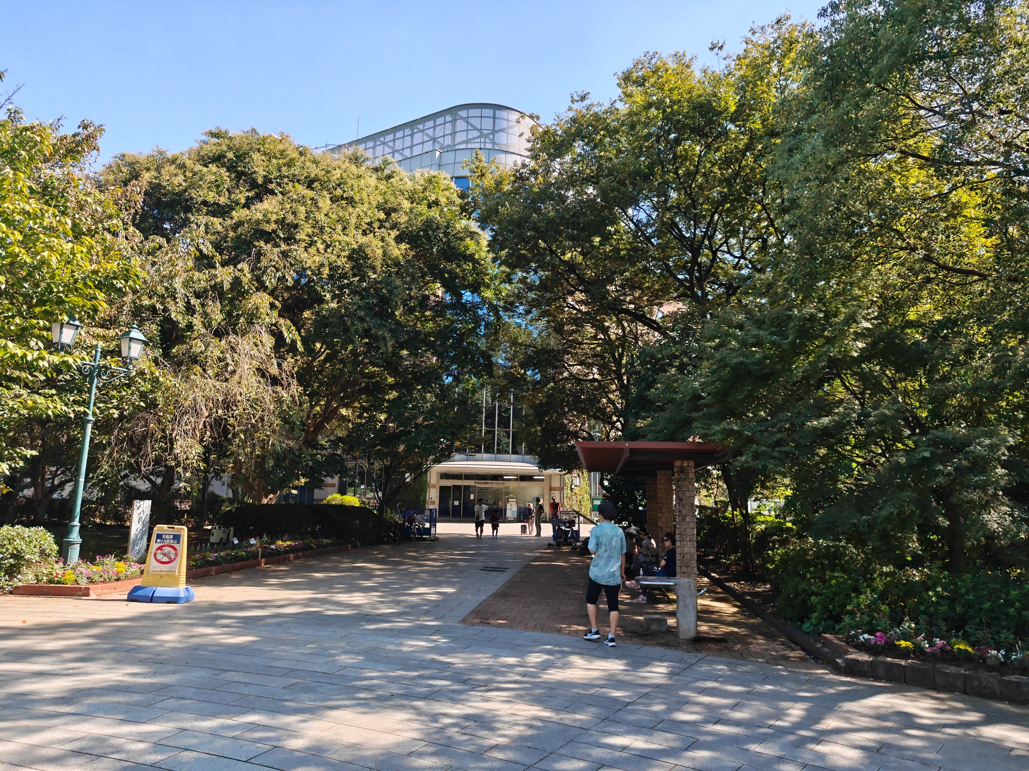 浜町公園からスポーツセンターへ向かう導線